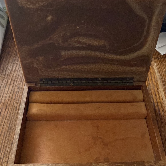 Vintage Dante American Horse inlay walnut trinket/cigar box - Picture 3 of 3